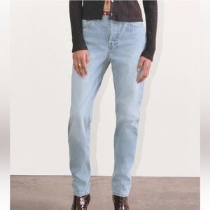 Everlane 90s Cheeky Jean